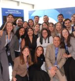 Parte del equipo de Atenas Grupo Consultor en el lanzamiento de Traditional Access