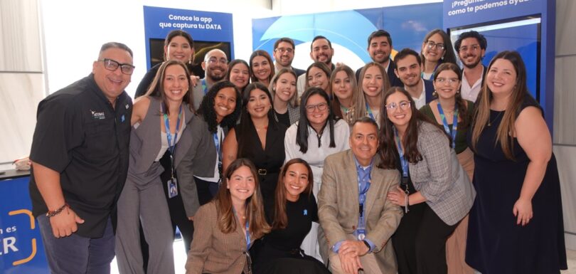 Parte del equipo de Atenas Grupo Consultor en el lanzamiento de Traditional Access